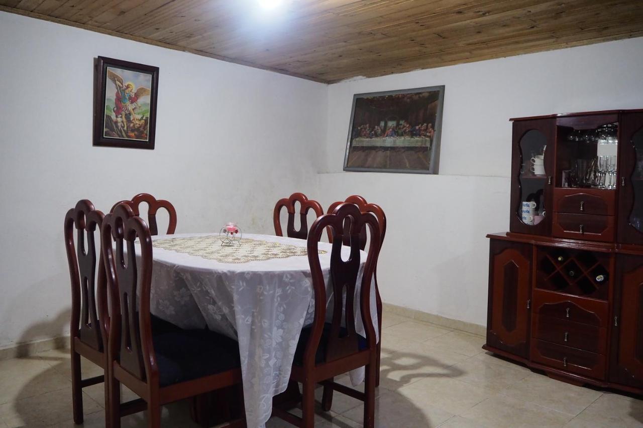 Hospedaje Bella Vista Mongui Luaran gambar